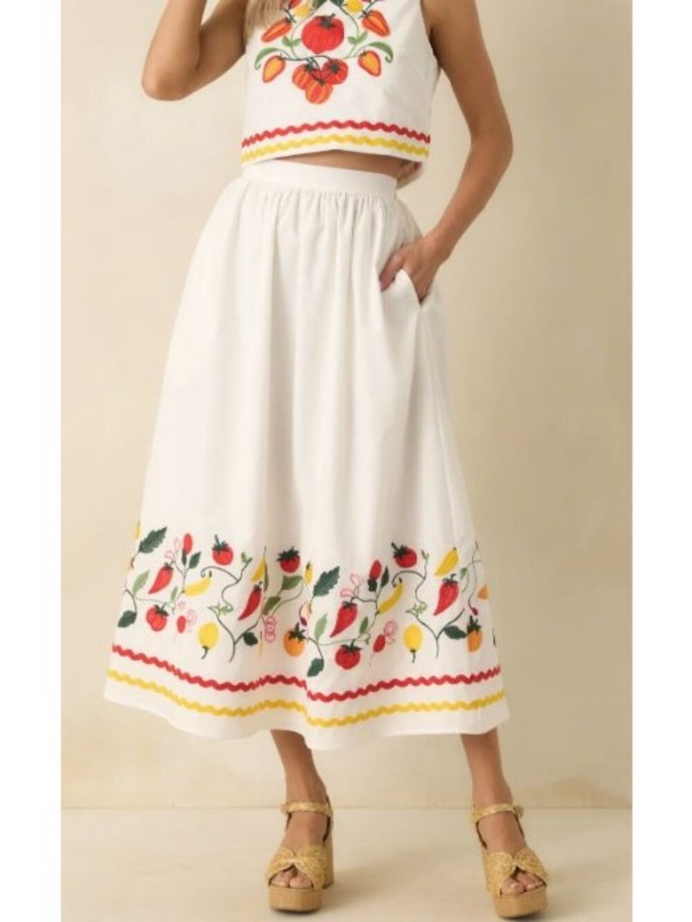 New Prosperina Virginia Tomato Vegetable Embroidered Midi Boho Skirt Medium